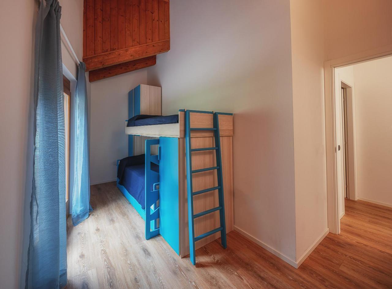 Residenza Finestra Sul Parco Apartman Comano Terme Kültér fotó